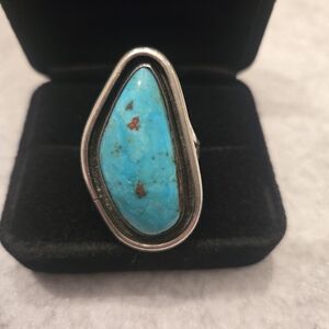 VINTAGE Navajo Tourquoise and Silver Asymmetrical Ring Size 8 Artist Signed JT